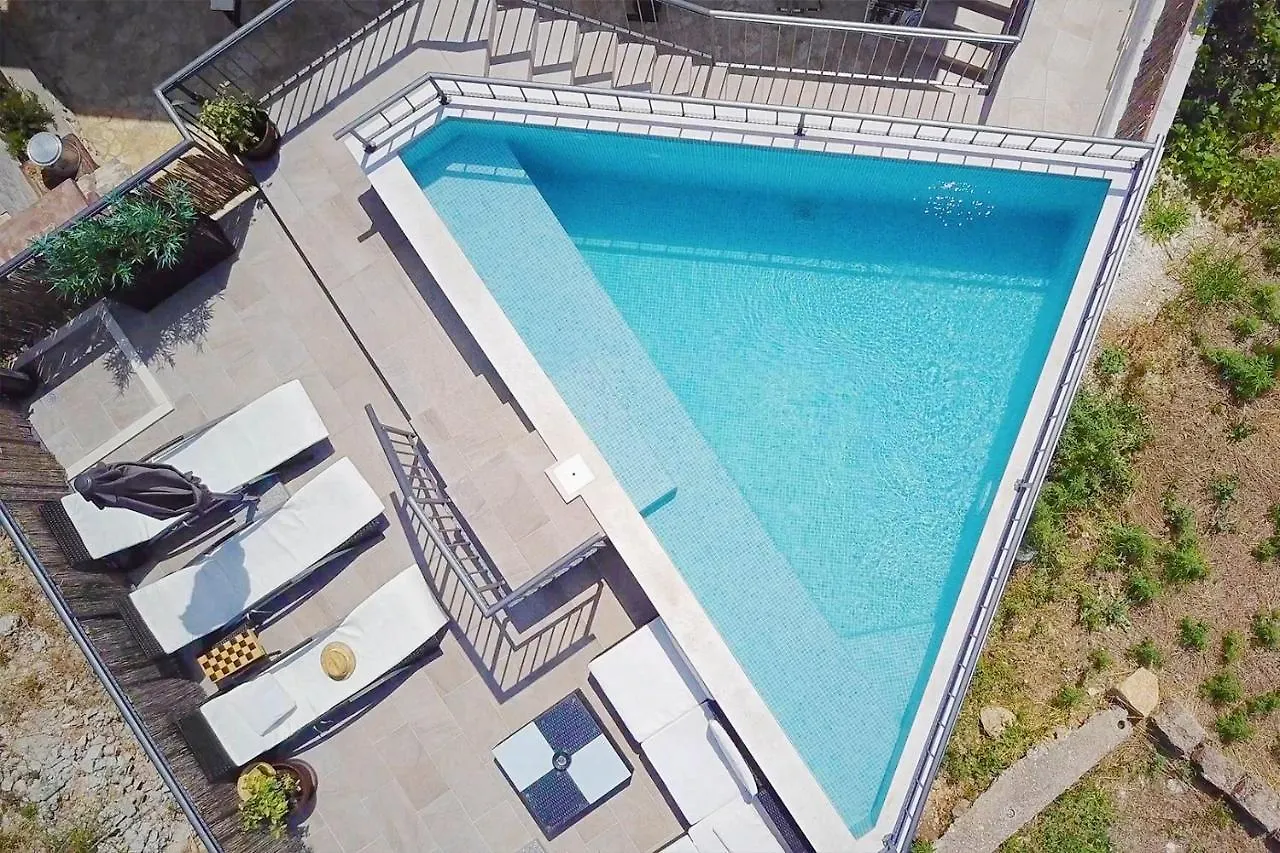Family Friendly House With A Swimming Pool Slatine, Ciovo - 15149 Villa 0*, Slatine